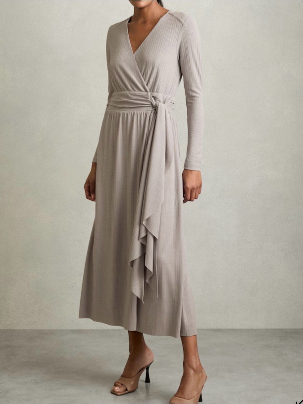 NWOT REISS Madeline Jersey Wrap-Tie Midi Dress in Grey. Size 4